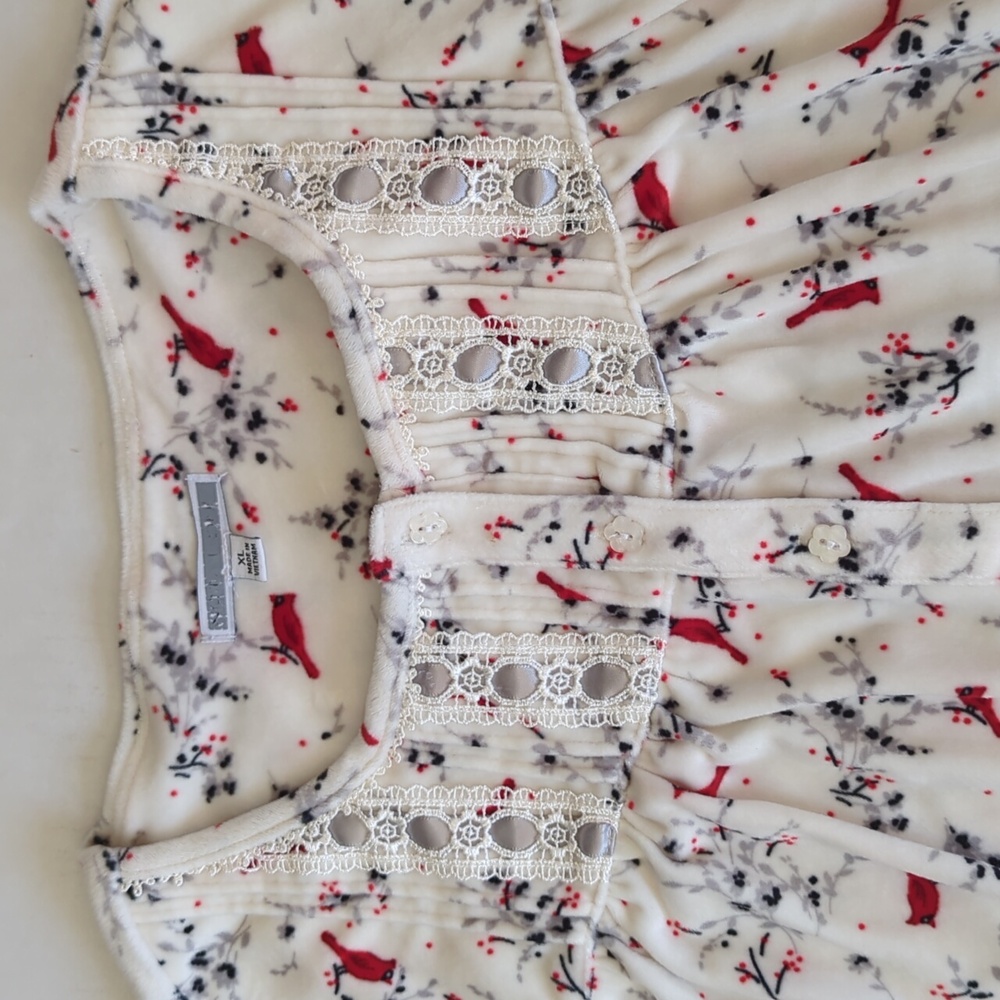 Secret Treasures Velour Long Sleeve Sleep Gown XL White Red Gray - Picture 12 of 16
